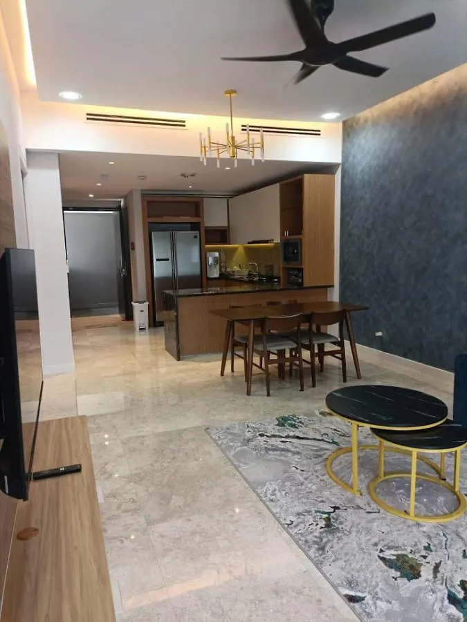 Anggun Residences 2Br Kl Tower Klcc 吉隆坡 公寓